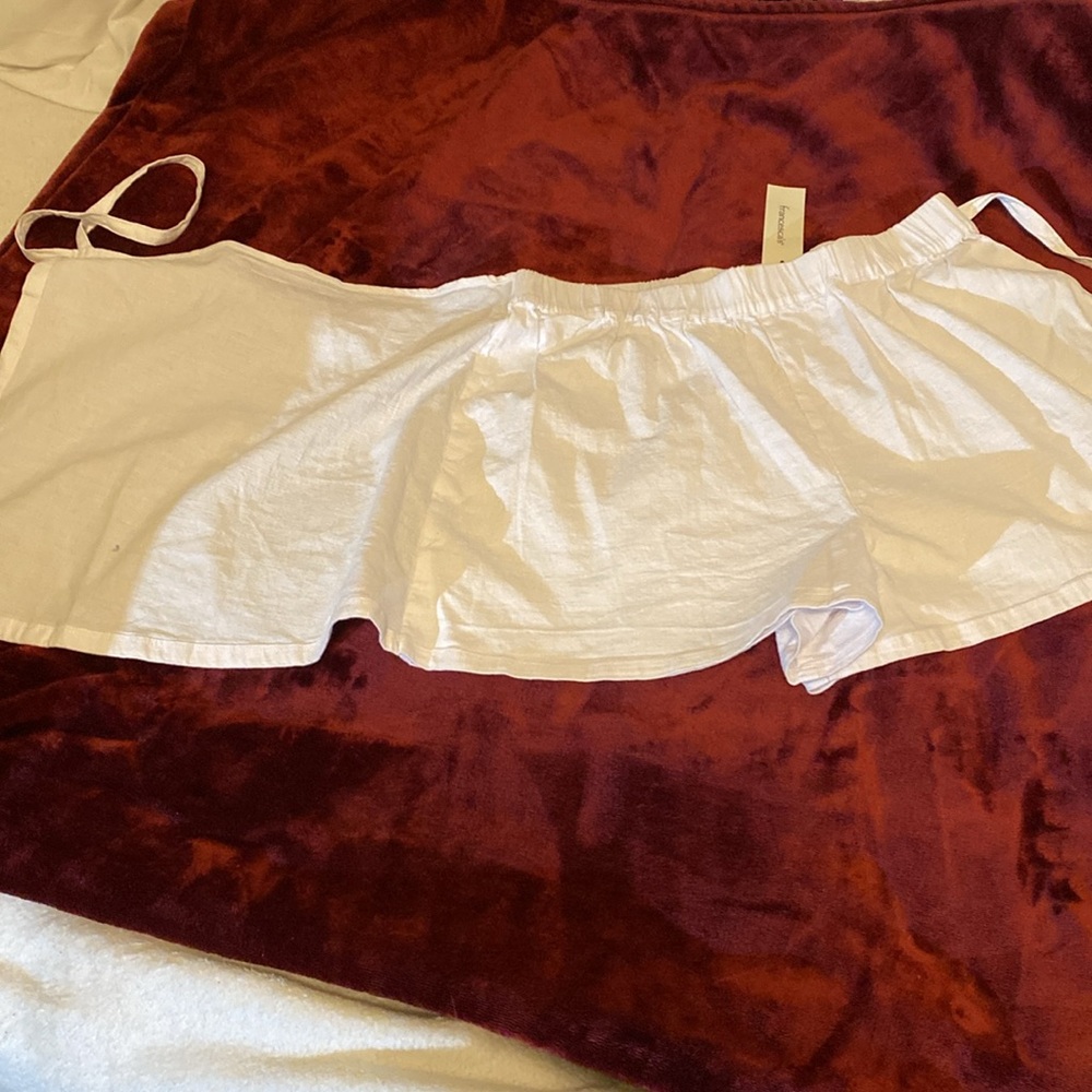 Francescas collection skort size M color white. - Picture 6 of 7